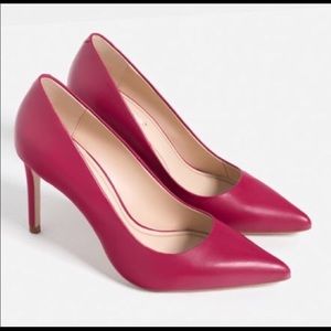 NWOT ZARA fuchsia pumps/stilettos